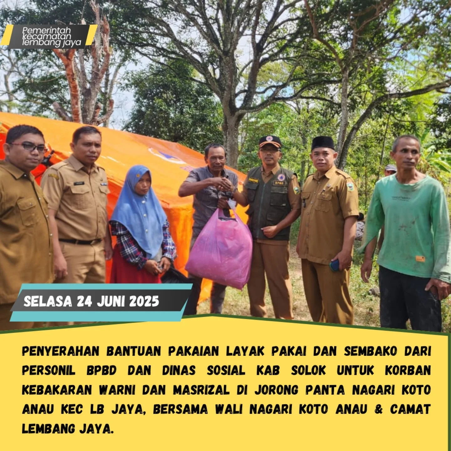 bpbd-dan-dinas-sosial-kabupaten-solok-serahkan-bantuan-untuk-korban-kebakaran-di-nagari-koto-anau