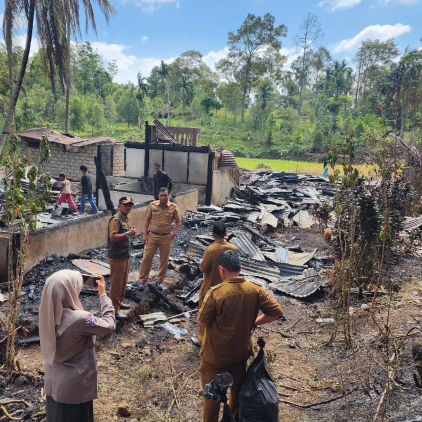 penyerahan-bantuan-3