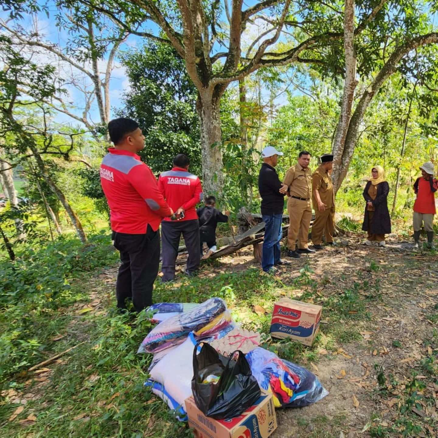 penyerahan-bantuan-2